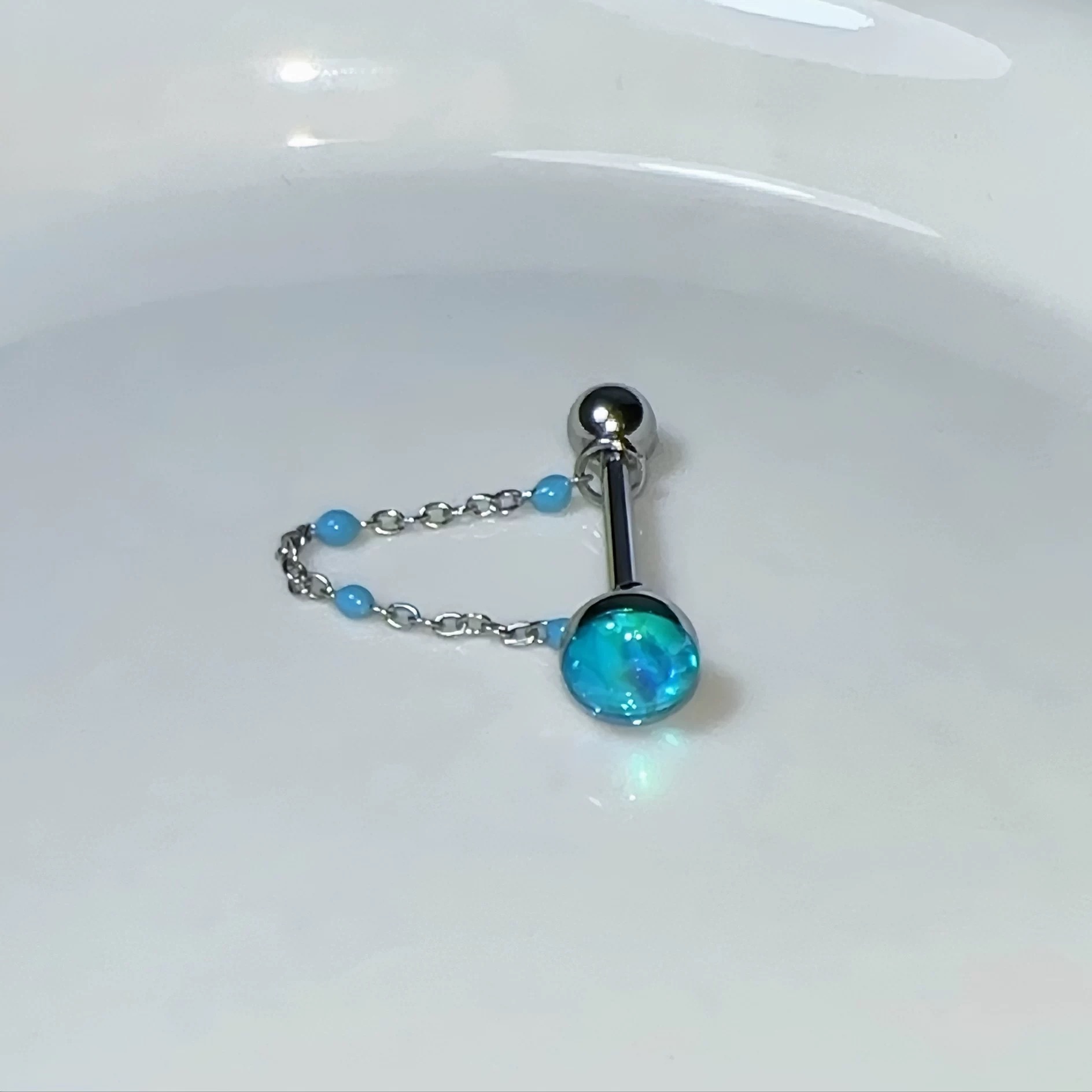 1Pc High-Quality Trendy Blue G – Body Piercing Quality Jewelry Bewertung und Preis