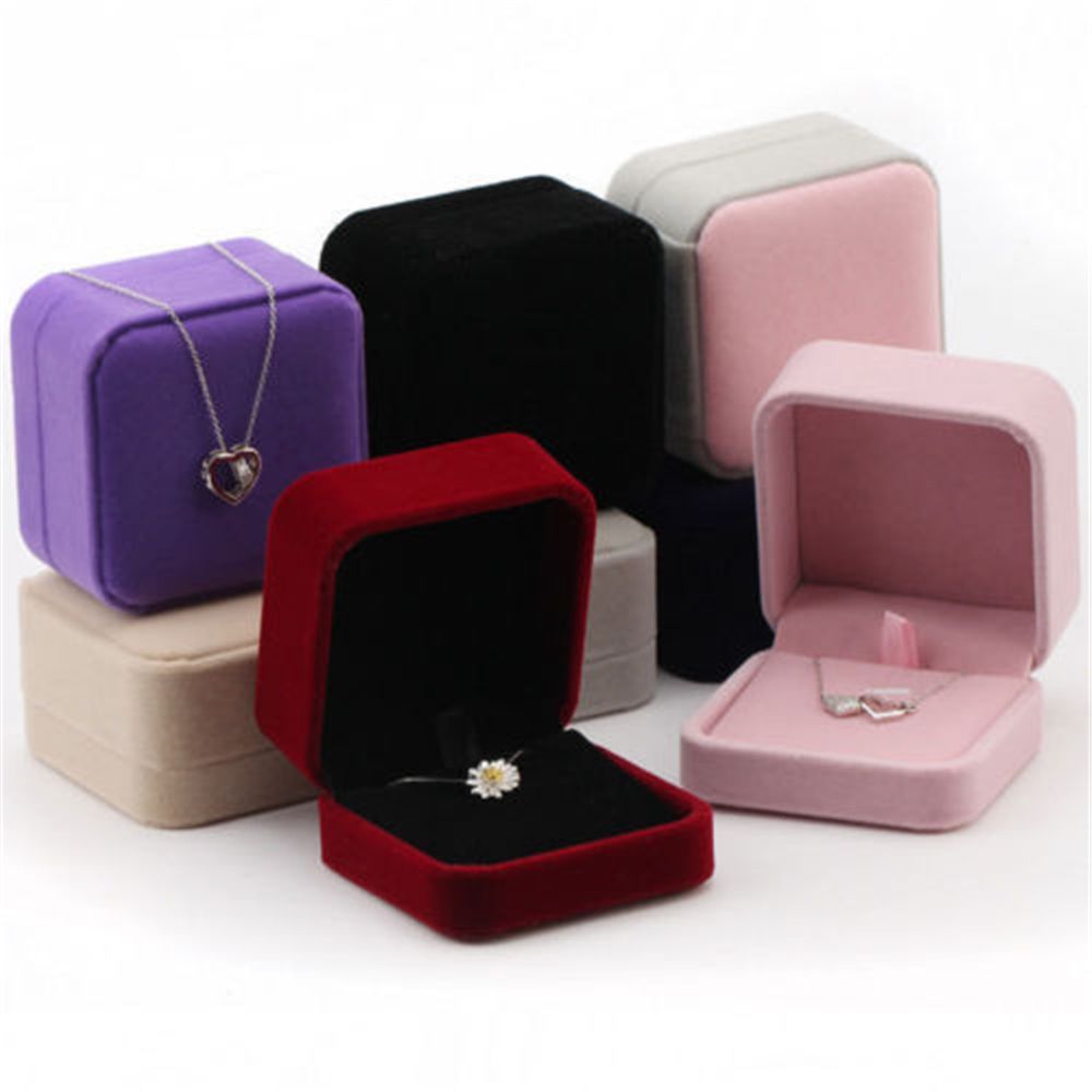Square Red Engagement Velvet E – Body Jewelry Display Bewertung und Preis