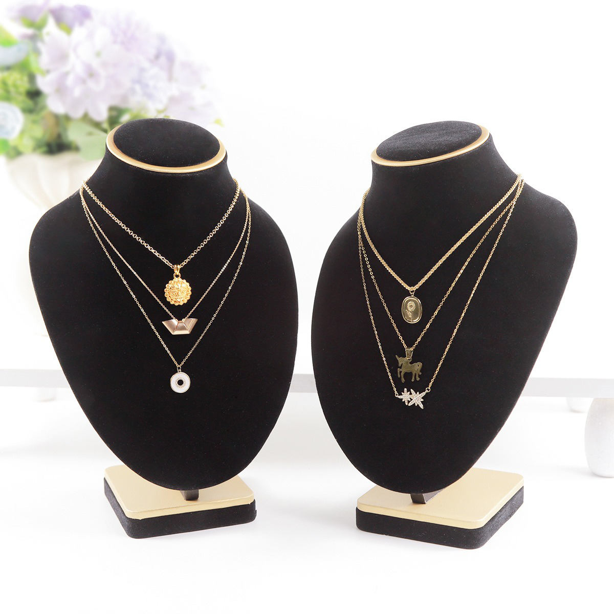 Body Black Velvet Jewelry Bust – Body Jewelry Store Bewertung und Preis