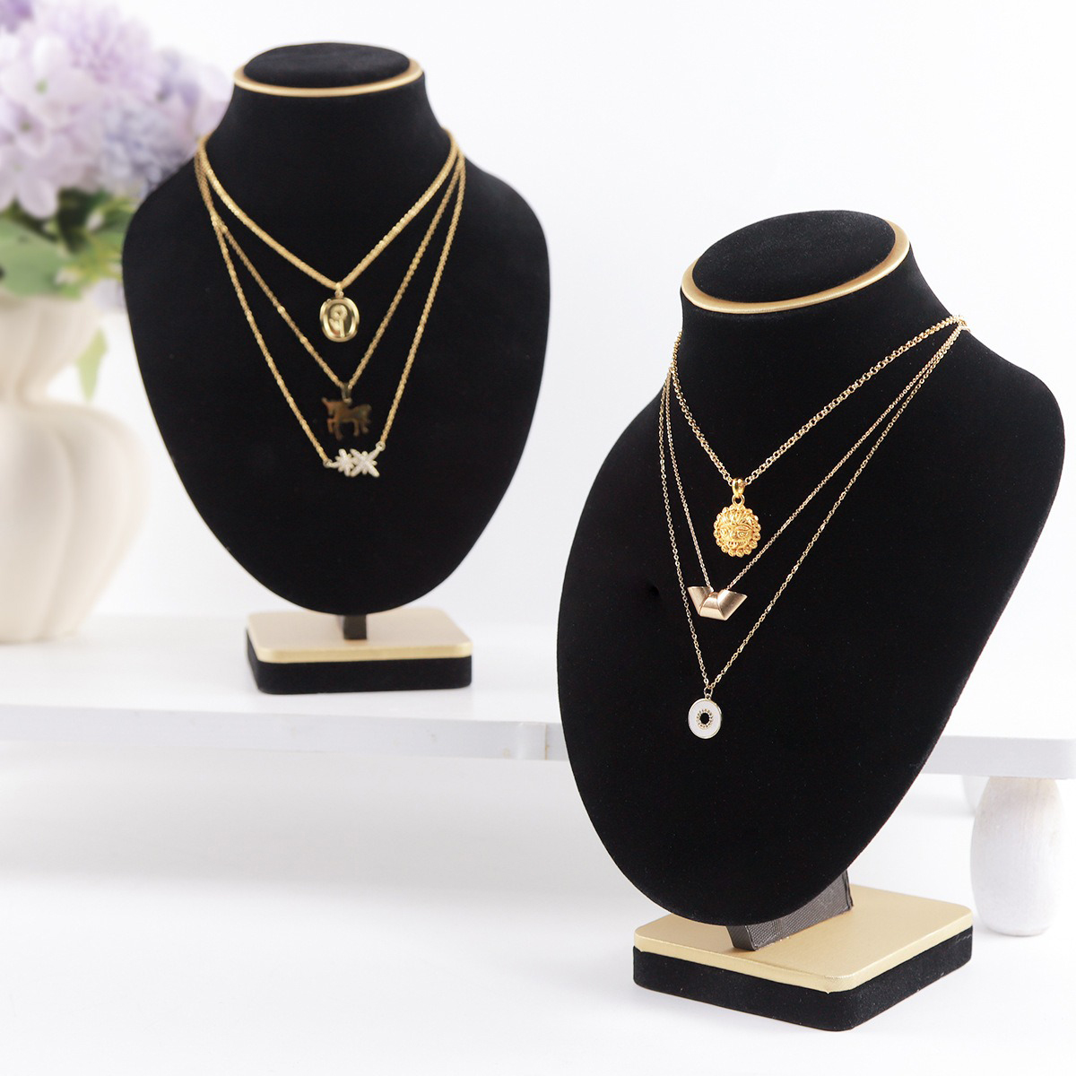 Body Black Velvet Jewelry Bust – Body Jewelry Store Bewertung und Preis