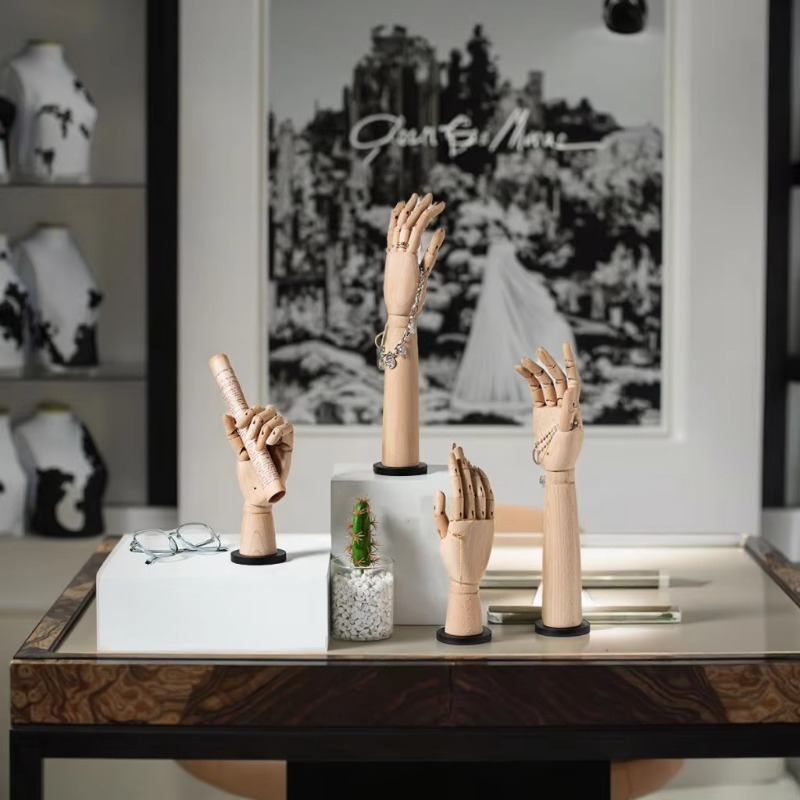Solid Wood Hand Mannequin Rack – Body Jewelry Store Bewertung und Preis